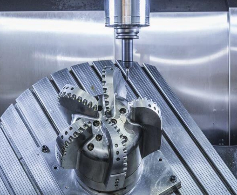Choosing the Right CNC Machining Service: 7 Factors to Consider插图